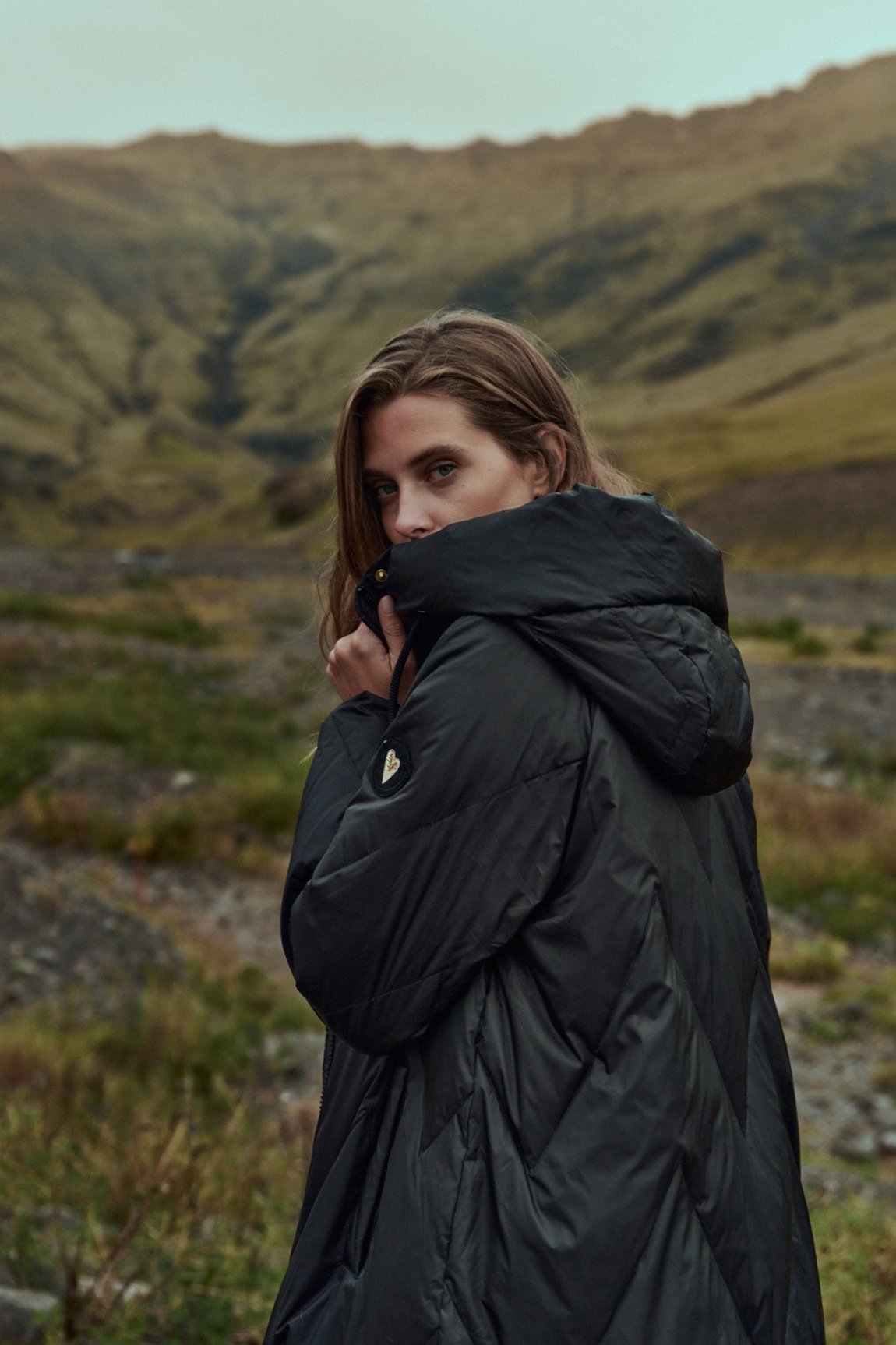 Modelshot / Black / Detail